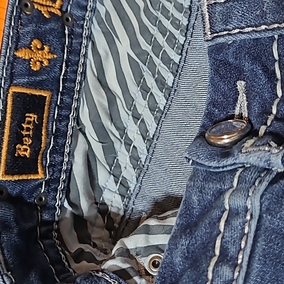 ROCK REVIVAL BETTY EMBROIDERED RHINESTONES SKINNY DENIM JEAN - Picture 10 of 16